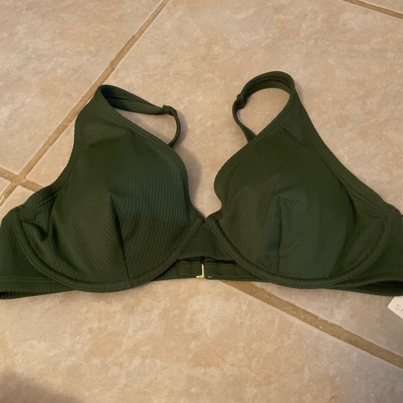 Shade and Shore Green Top Swimsuit size 38D * NWT* - Picture 1 of 4